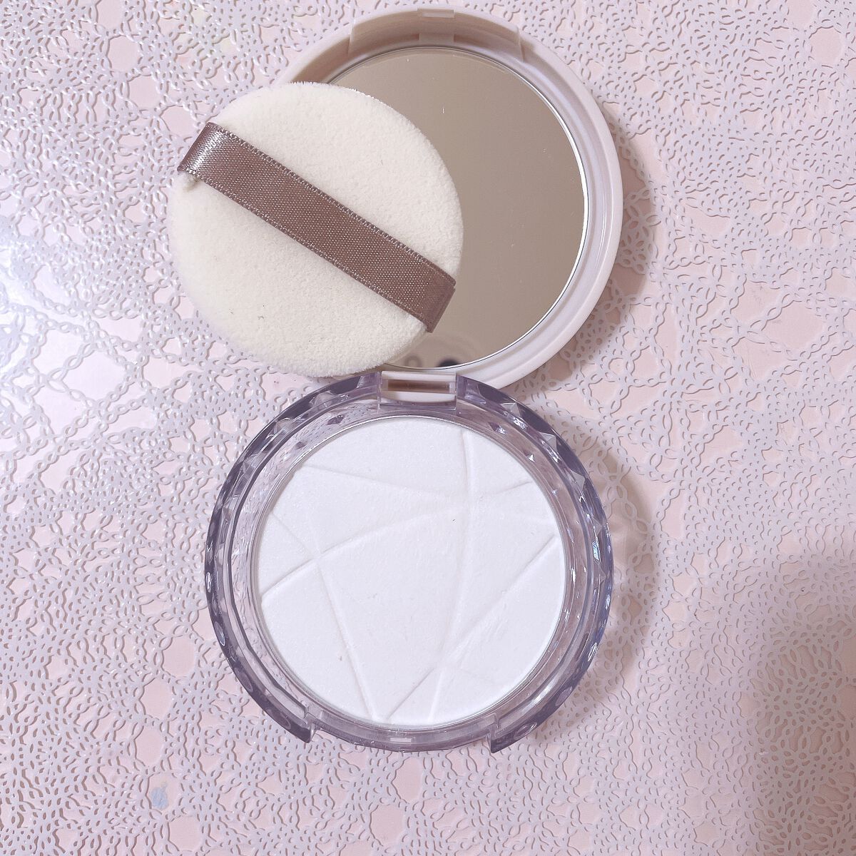 UVシルクカバーパウダー/CEZANNE/プレストパウダーを使ったクチコミ(2枚目)