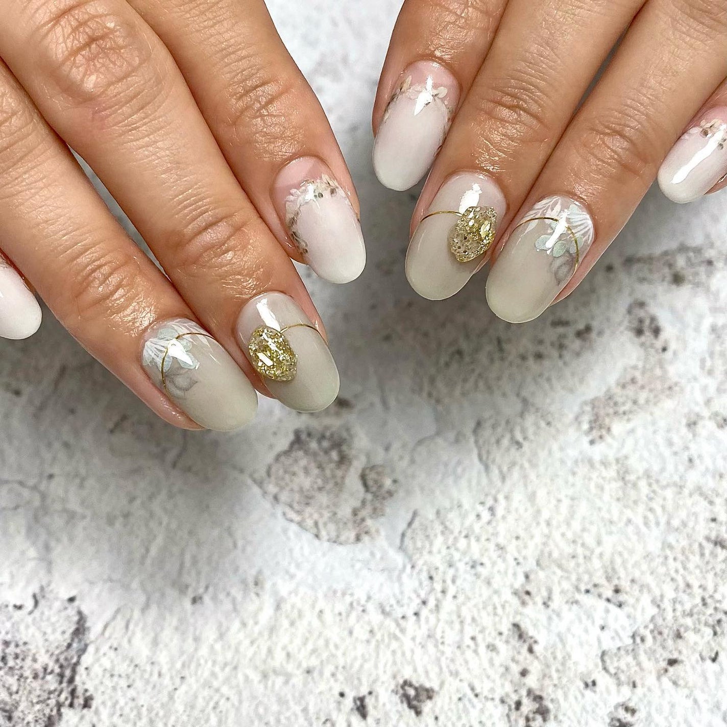 naomi on LIPS 「サンプルよりフレンチシリーズのニュアンスリーフ🌿リーフも可愛い..」(1枚目)