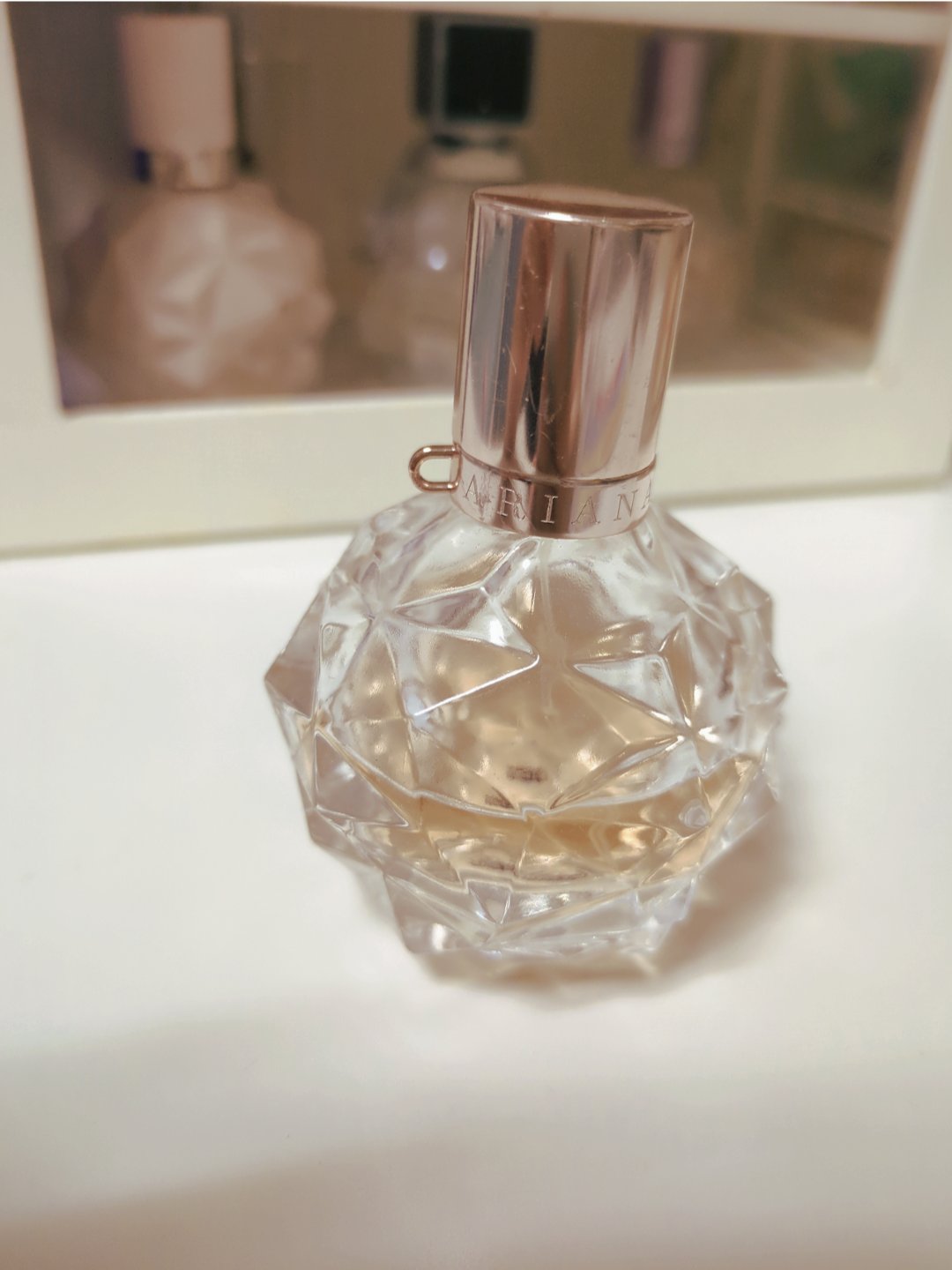 アリ バイ アリアナ・グランデ オードパルファム/アリアナ・グランデ/香水(レディース)を使ったクチコミ（1枚目）