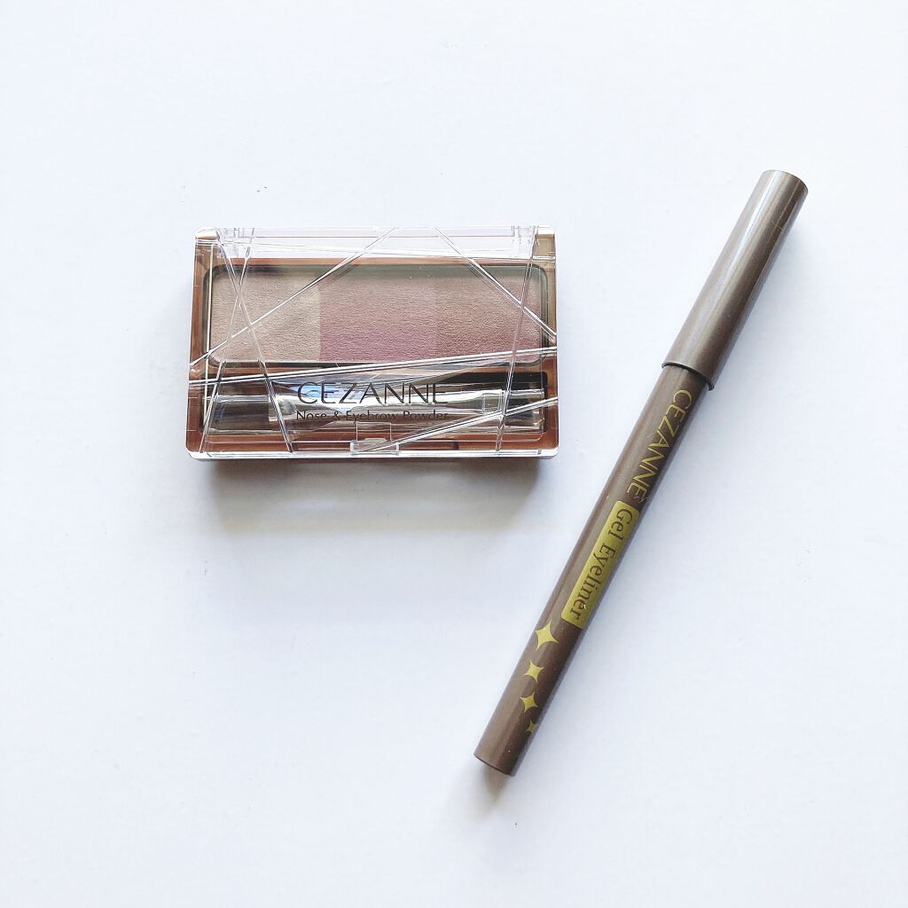 新色が出てずっと気になってた
アイブロウパウダーを使用してみました♡

モーヴブラウンはほんのり赤みのあるカラー。
ふわっと明るく見せてくれて、
垢抜け眉になりたい人にもおすすめ！

やや薄づきだから調整しやすいのも好き😊
眉メイク下手な