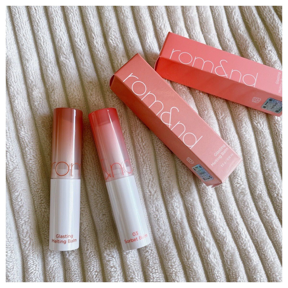 グラスティングメルティングバーム/rom&nd/リップバームを使ったクチコミ(1枚目)