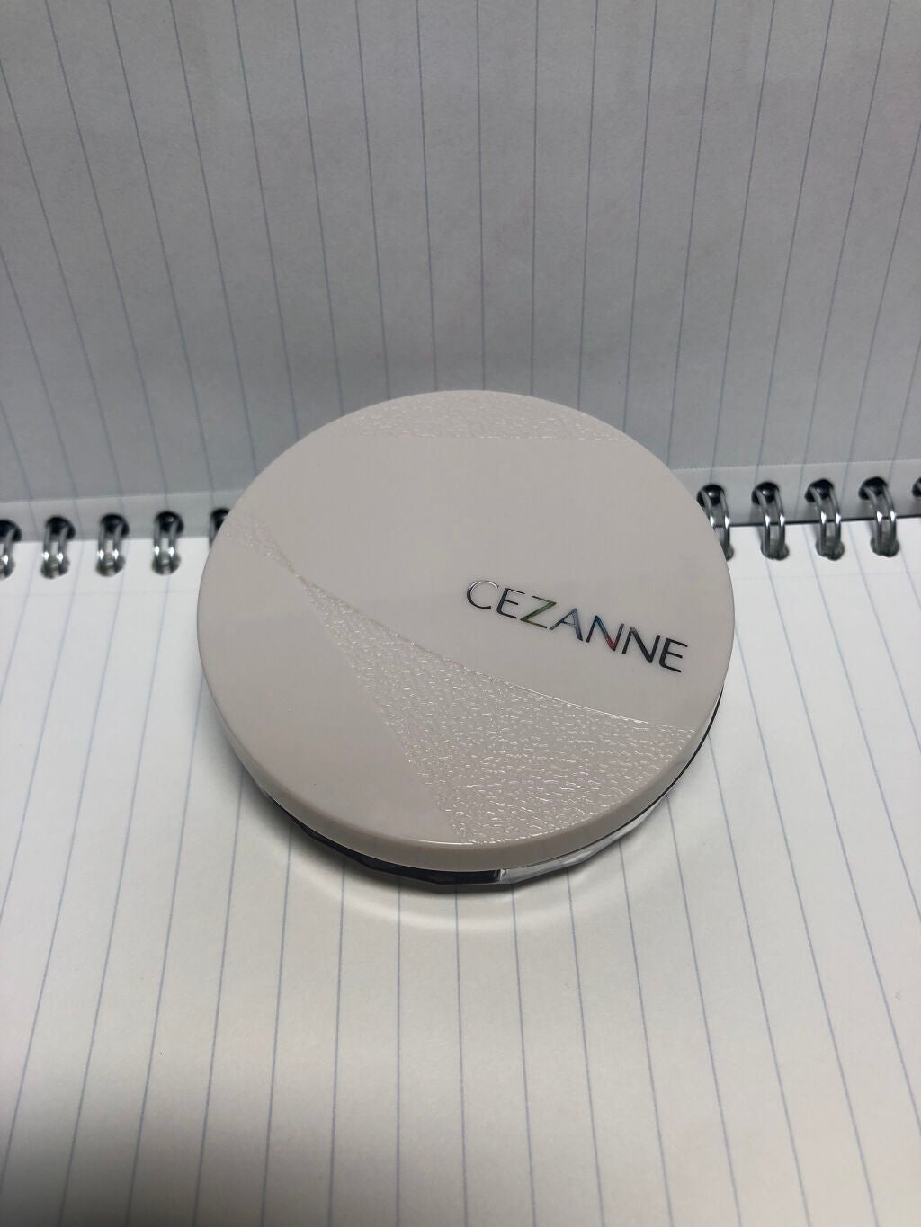 毛穴レスパウダー/CEZANNE/プレストパウダーを使ったクチコミ(1枚目)