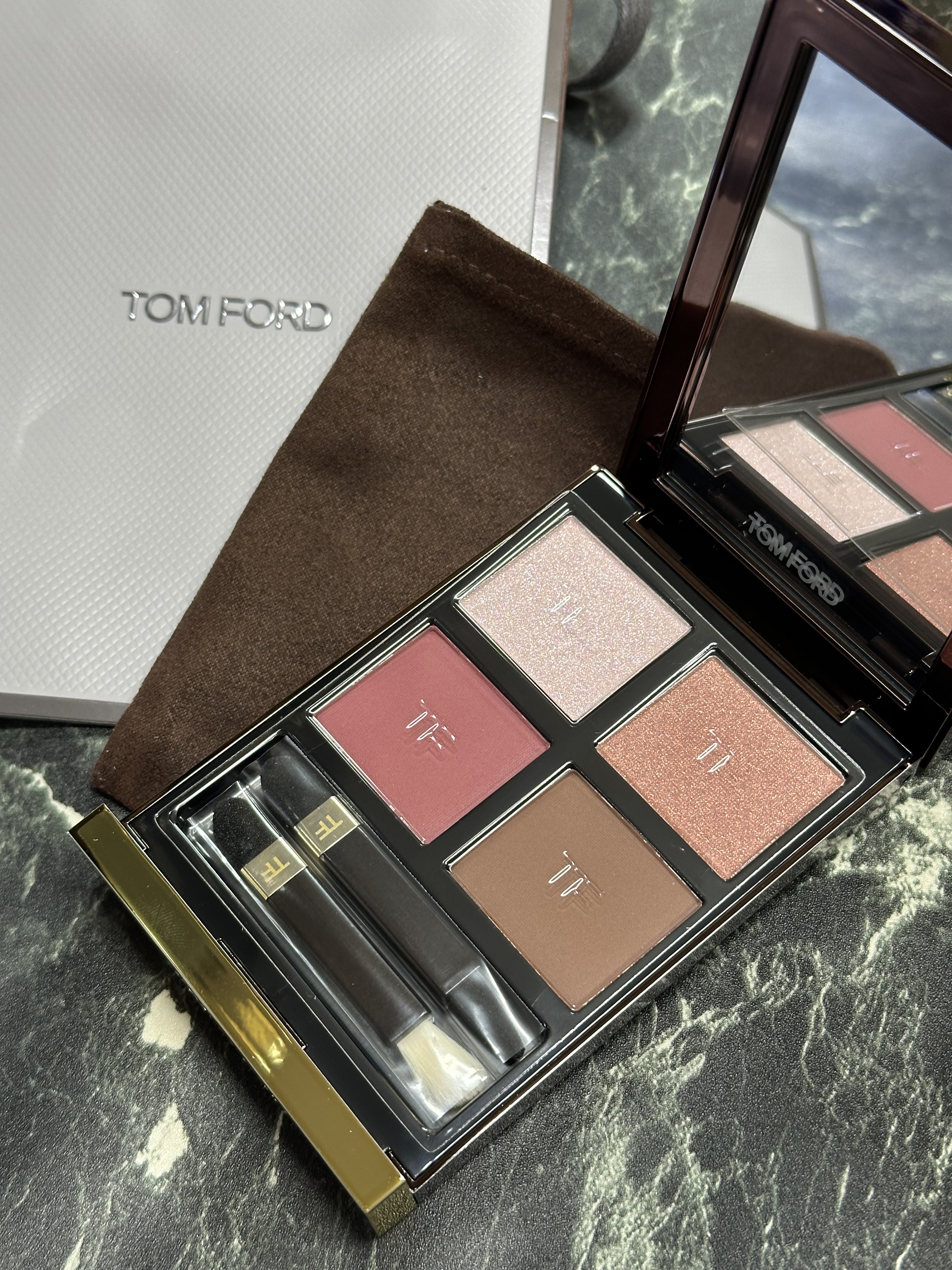 アイ カラー クォード/TOM FORD BEAUTY/アイシャドウパレットを使ったクチコミ（1枚目）