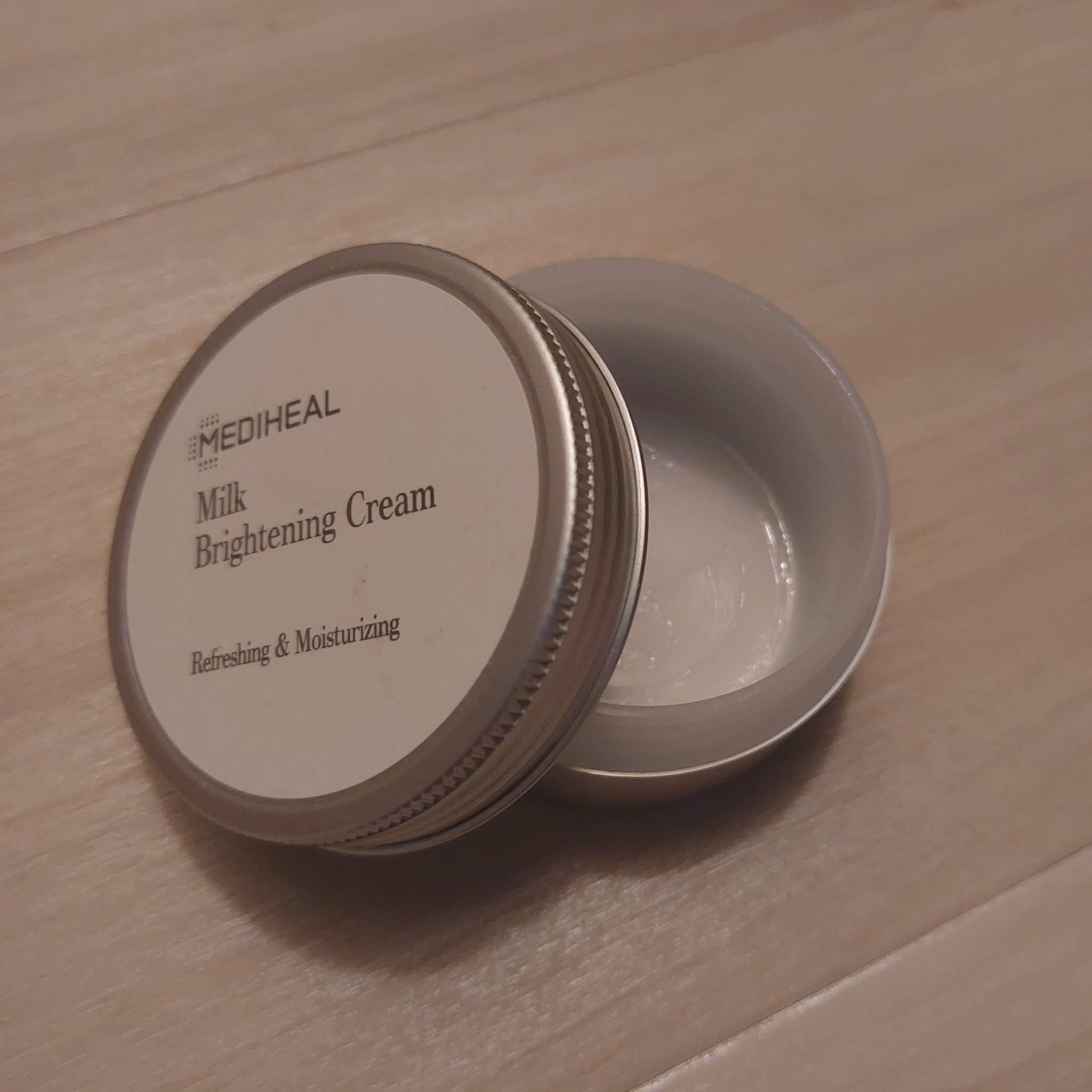 ミルクブライトニングクリーム/MEDIHEAL/フェイスクリームを使ったクチコミ（1枚目）