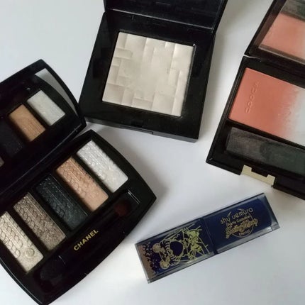 CHANEL ルミエール グラフィック アイシャドウパレット 試してみた】ルミエール グラフィック CHANELの人気色