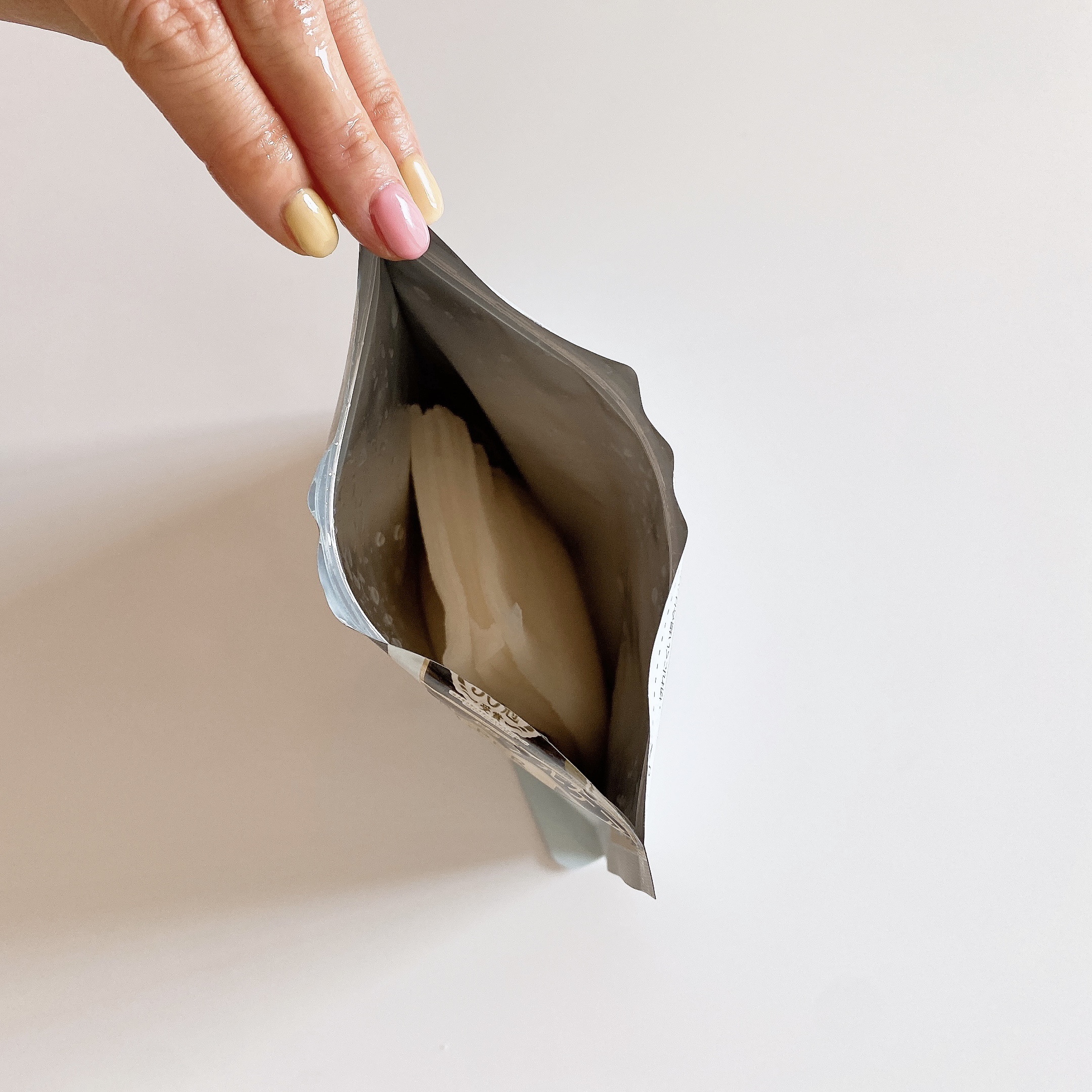 クオリティファースト ダーマレーザー スーパーAZ100マスクのクチコミ「ベタつく肌や皮脂トラブルにアプローチできるフェイスマスク。正直レビュー

皮脂トラブルをケアし.....」（3枚目）