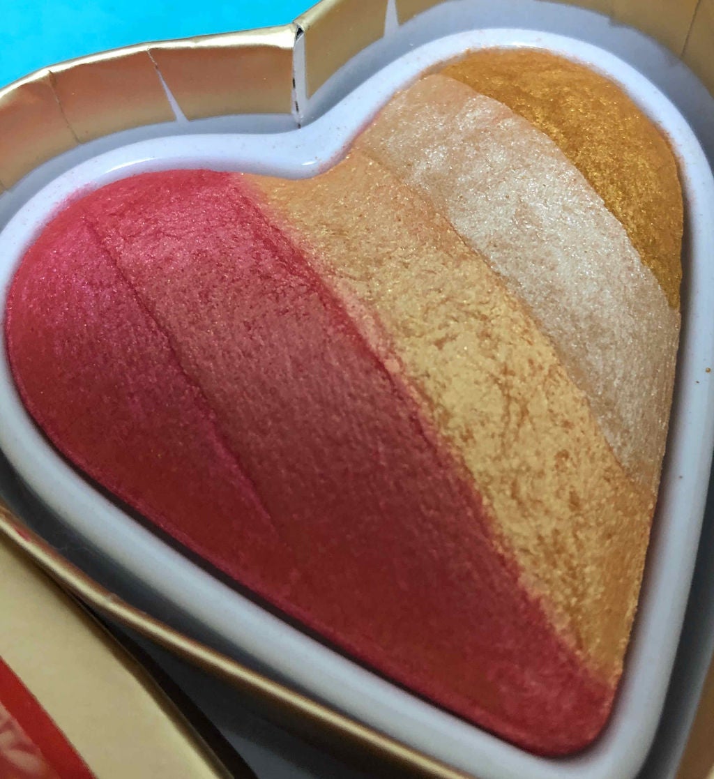 ハートハイライター ドラゴンハート/MAKEUP REVOLUTION/パウダーハイライトを使ったクチコミ(2枚目)