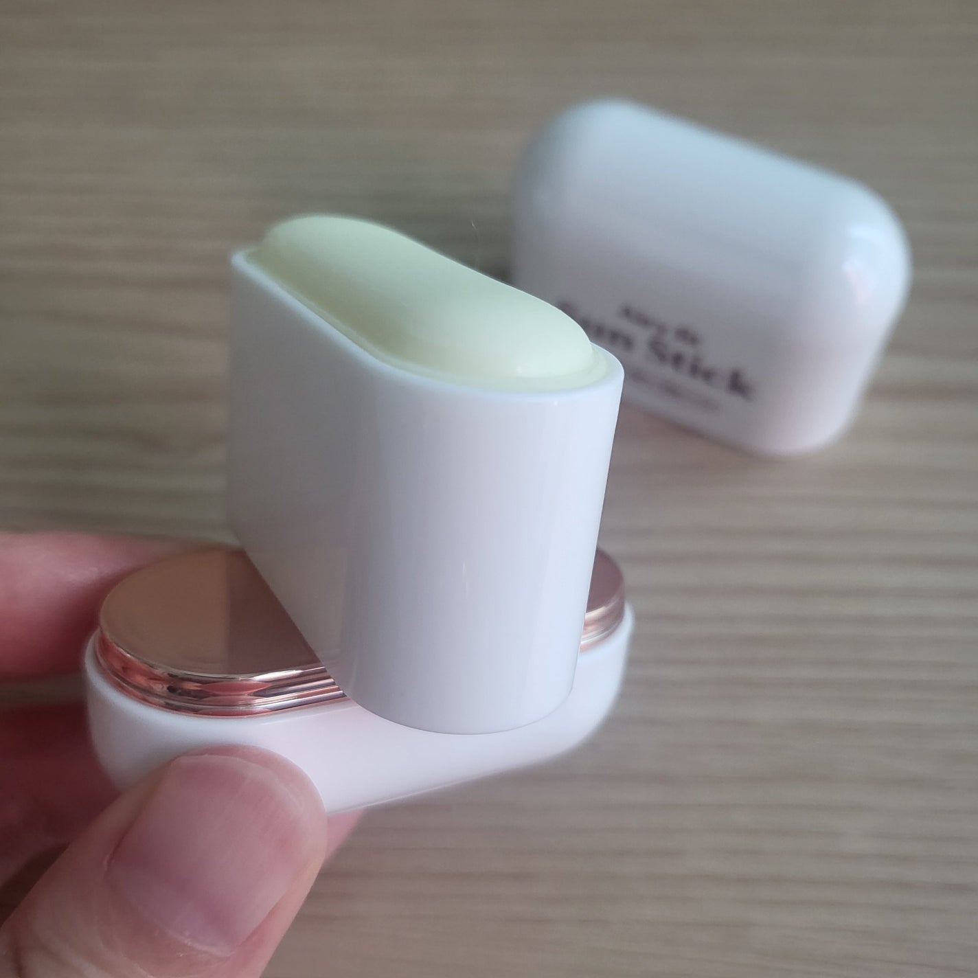 エアリーフィットサンスティック/KAHI/日焼け止めスティックを使ったクチコミ(3枚目)