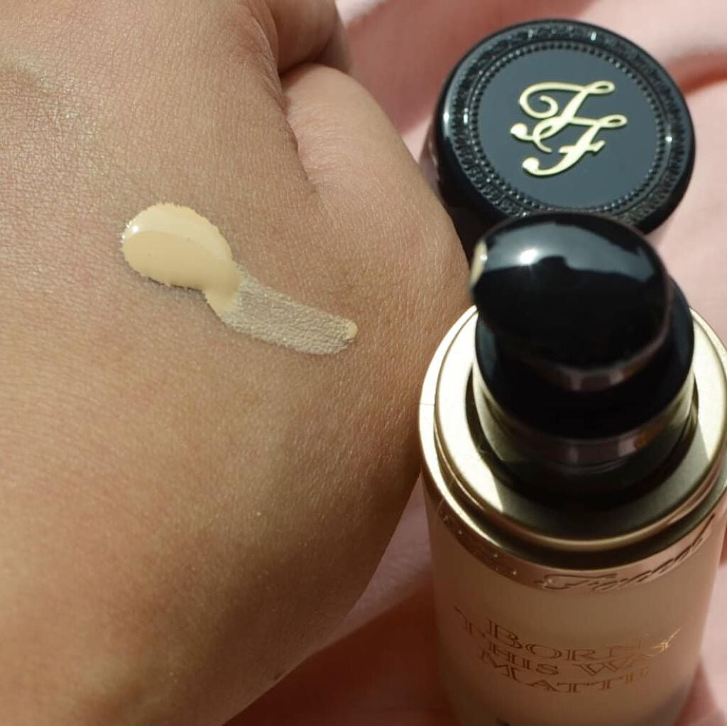 ボーン ディス ウェイ アンディテクタブル 24H マット ファンデーション/Too Faced/リキッドファンデーションを使ったクチコミ(1枚目)
