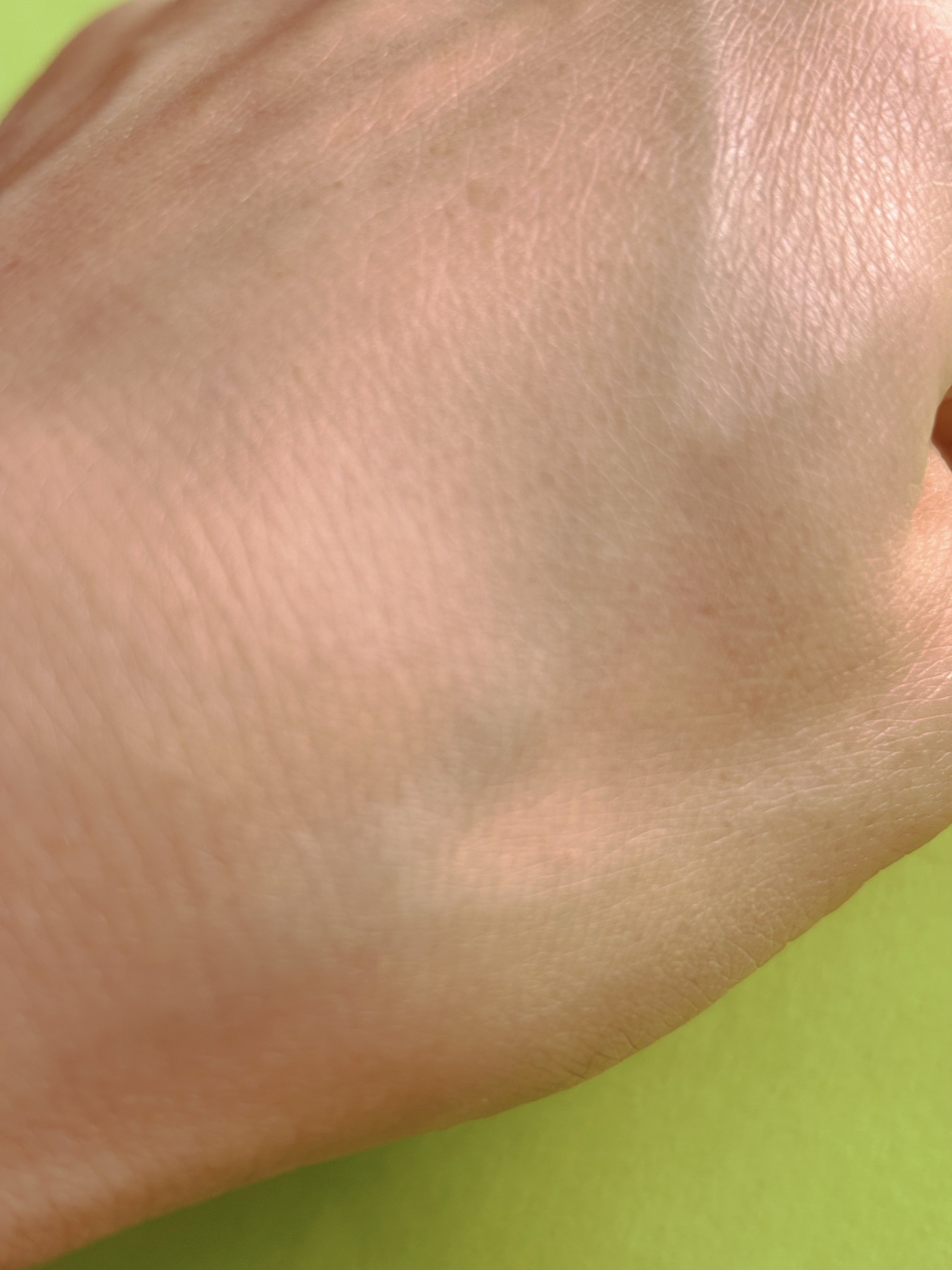 ライトリフレクティングセッティングパウダー　プレスト　N/NARS/プレストパウダーを使ったクチコミ（3枚目）