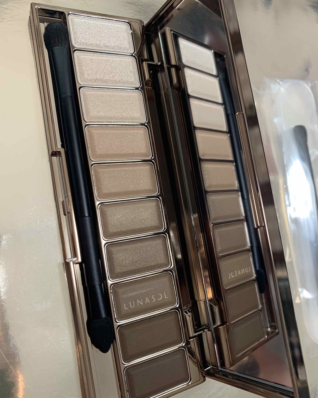 RMK アイシャドウブラシ Dのクチコミ「#ルナソル #アイシャドウ

ルナソル ザ ベージュアイズ
02 Noble Beige

ル.....」（1枚目）