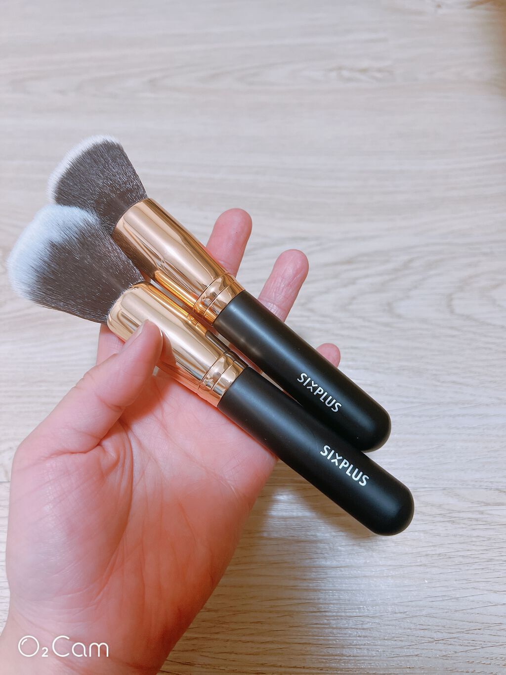 貴族のゴールド メイクブラシ11本セット 化粧ポーチ付き/SIXPLUS/メイクブラシを使ったクチコミ（2枚目）