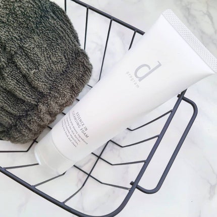 エッセンスイン クレンジングフォーム/d プログラム/洗顔フォームを使ったクチコミ(1枚目)