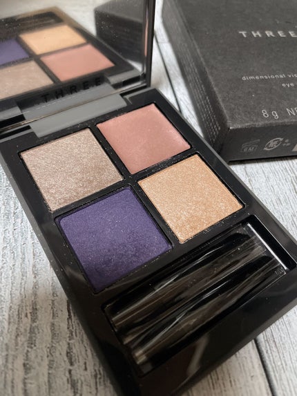ディメンショナルビジョンアイパレット/THREE/アイシャドウパレットを使ったクチコミ(2枚目)