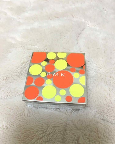 RMK カラーポップチークのクチコミ「
RMKのチークを購入！！
可愛いなあと以前から気になっていたけれど、店頭でタッチアップをして.....」（2枚目）