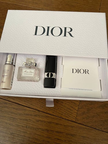 【旧】カプチュール トータル セル ENGY スーパー セラム/Dior/美容液を使ったクチコミ（1枚目）