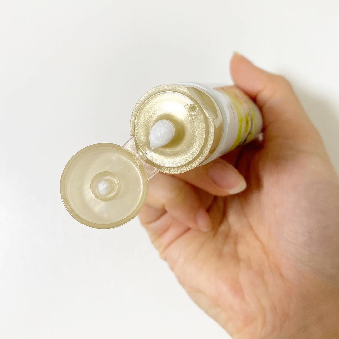 大人のハンドバーム ロイヤルプルメリアの香り/ハリーハリー/ハンドクリームを使ったクチコミ(3枚目)