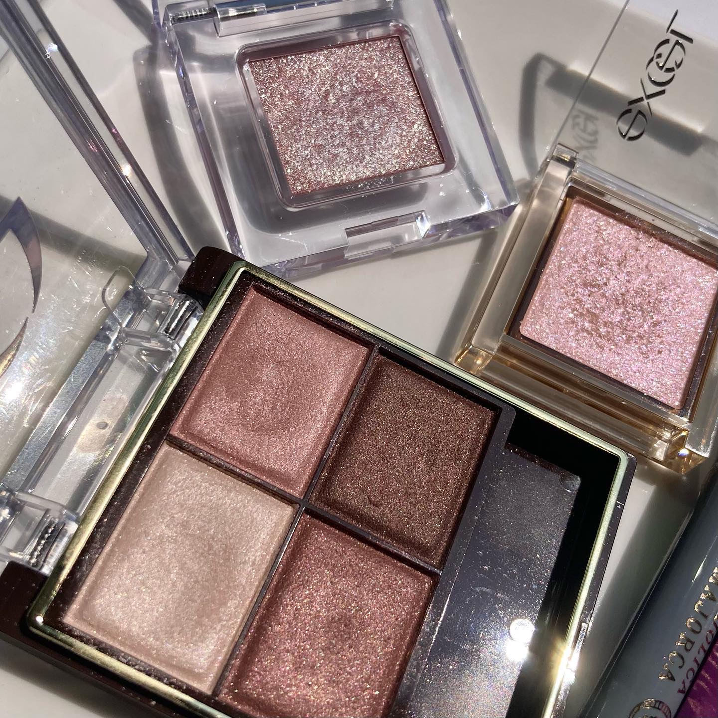 マルチカラーバリエーション スパークル/チャコット・コスメティクス/単色アイシャドウを使ったクチコミ（3枚目）