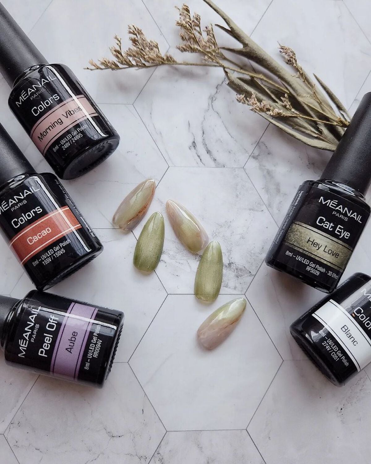 e_nails//フォロバ◎//ネイルとコスメ好きママ on LIPS 「@meanailparis_jpテクスチャーが柔らかいので滲み..」(2枚目)