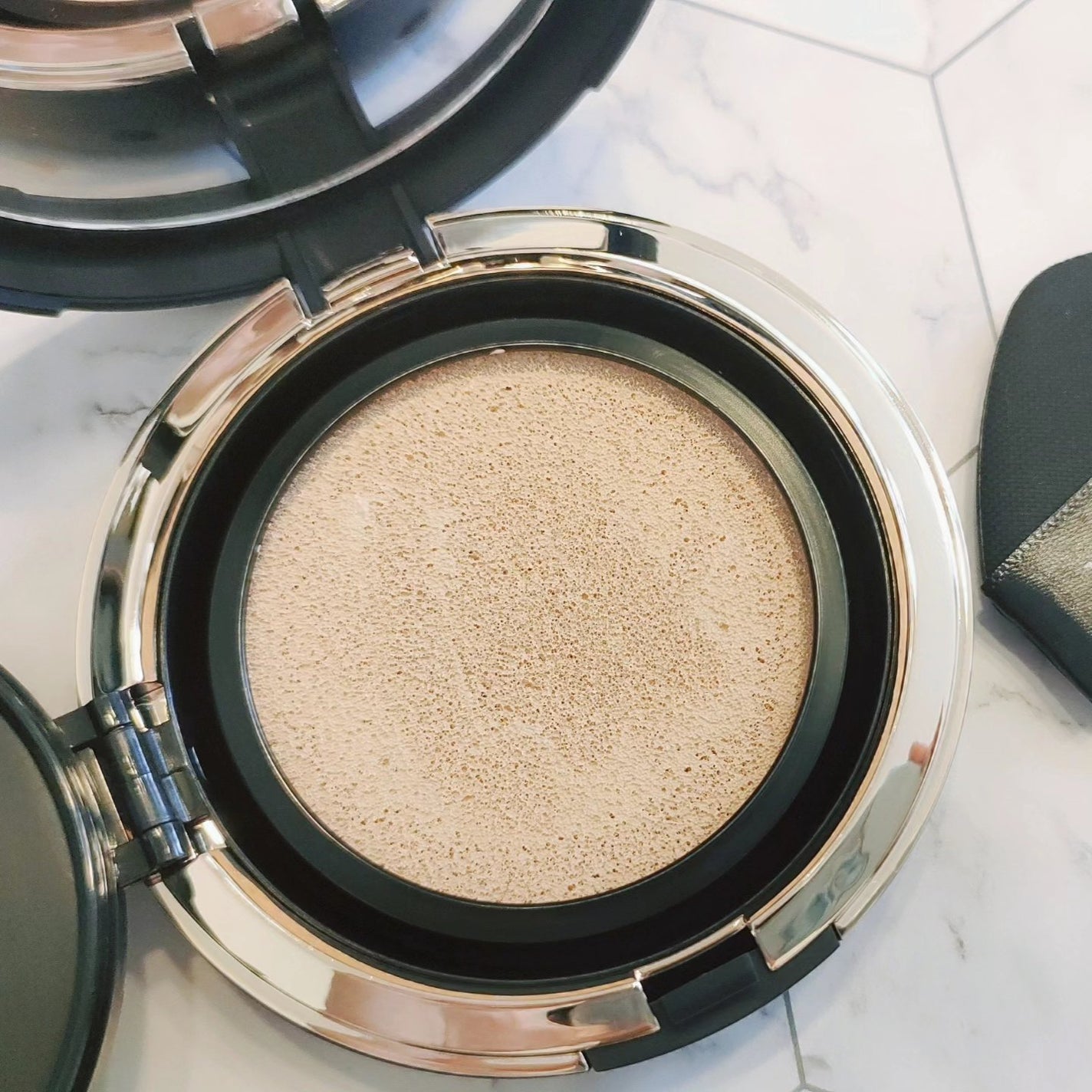 オリジナル ピュア セラム カバーアップ クッション/bareMinerals/クッションファンデーションを使ったクチコミ(4枚目)