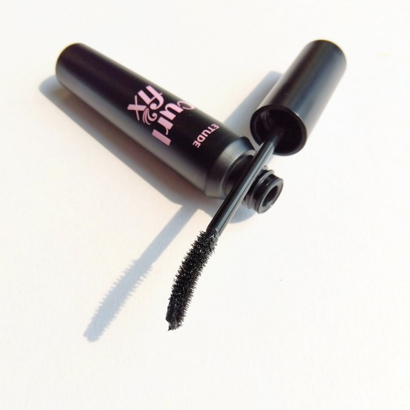 たみ →→フォロバ on LIPS 「エチュード カールフィックスマスカラ ボリュームブラック韓国8..」(2枚目)