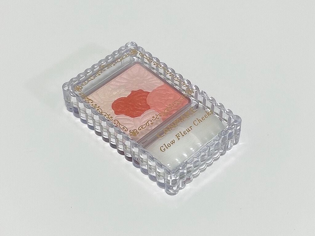 グロウフルールチークス/キャンメイク/パウダーチークを使ったクチコミ(1枚目)