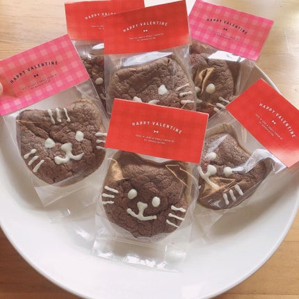 ゆーやん on LIPS 「cottaの手作りキットで、可愛い猫ちゃん型のガトーショコラを..」(5枚目)