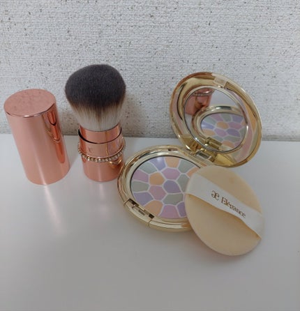 ラ プードル オートニュアンス/Elégance/プレストパウダーを使ったクチコミ(3枚目)