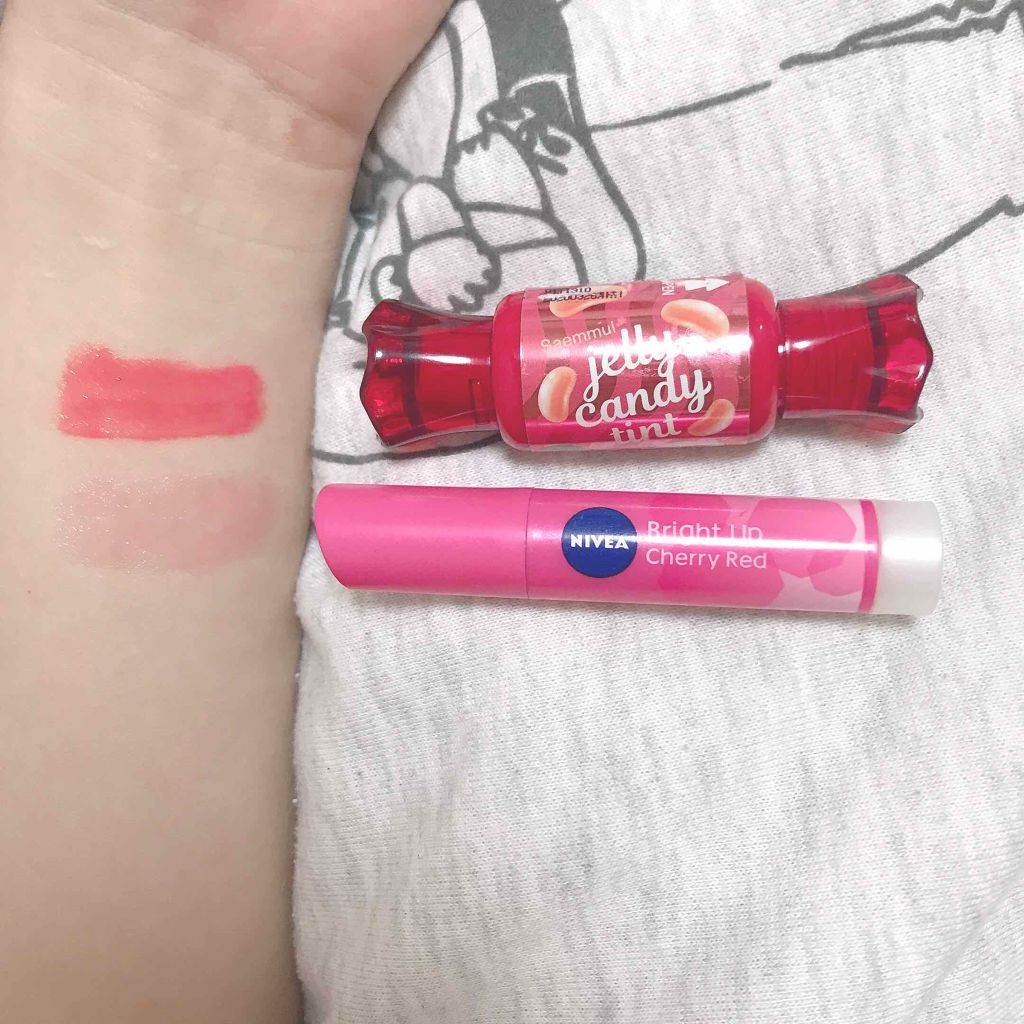 モイストピュアカラーリップ/ニベア/リップクリームを使ったクチコミ（2枚目）