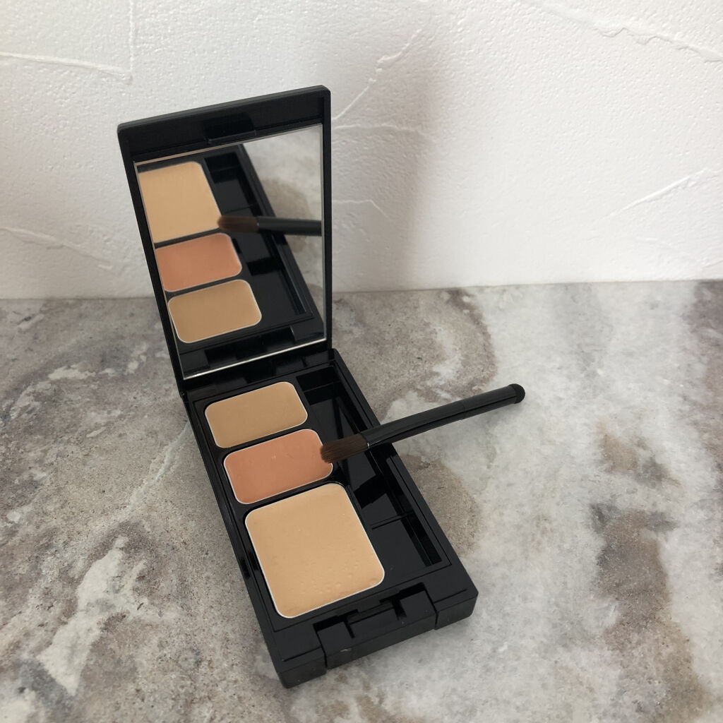 ミネラルコンシーラーパレット/エトヴォス/パレットコンシーラーを使ったクチコミ（2枚目）