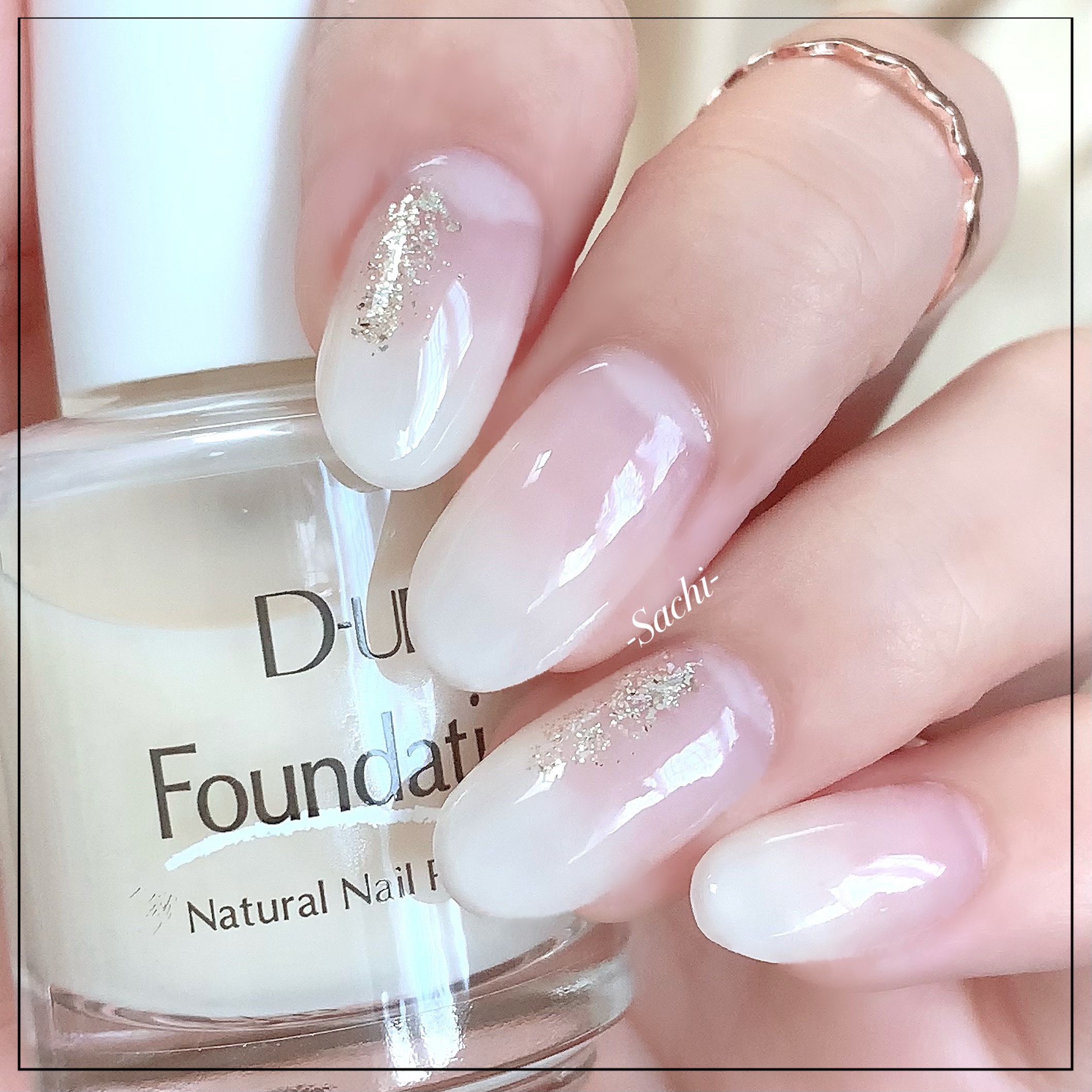 NAILTOWN ニュアンスグリッターのクチコミ「失敗しない！きれいめグラデーションネイル💅

やり方は画像を参考にしていただければと思います♡.....」（1枚目）