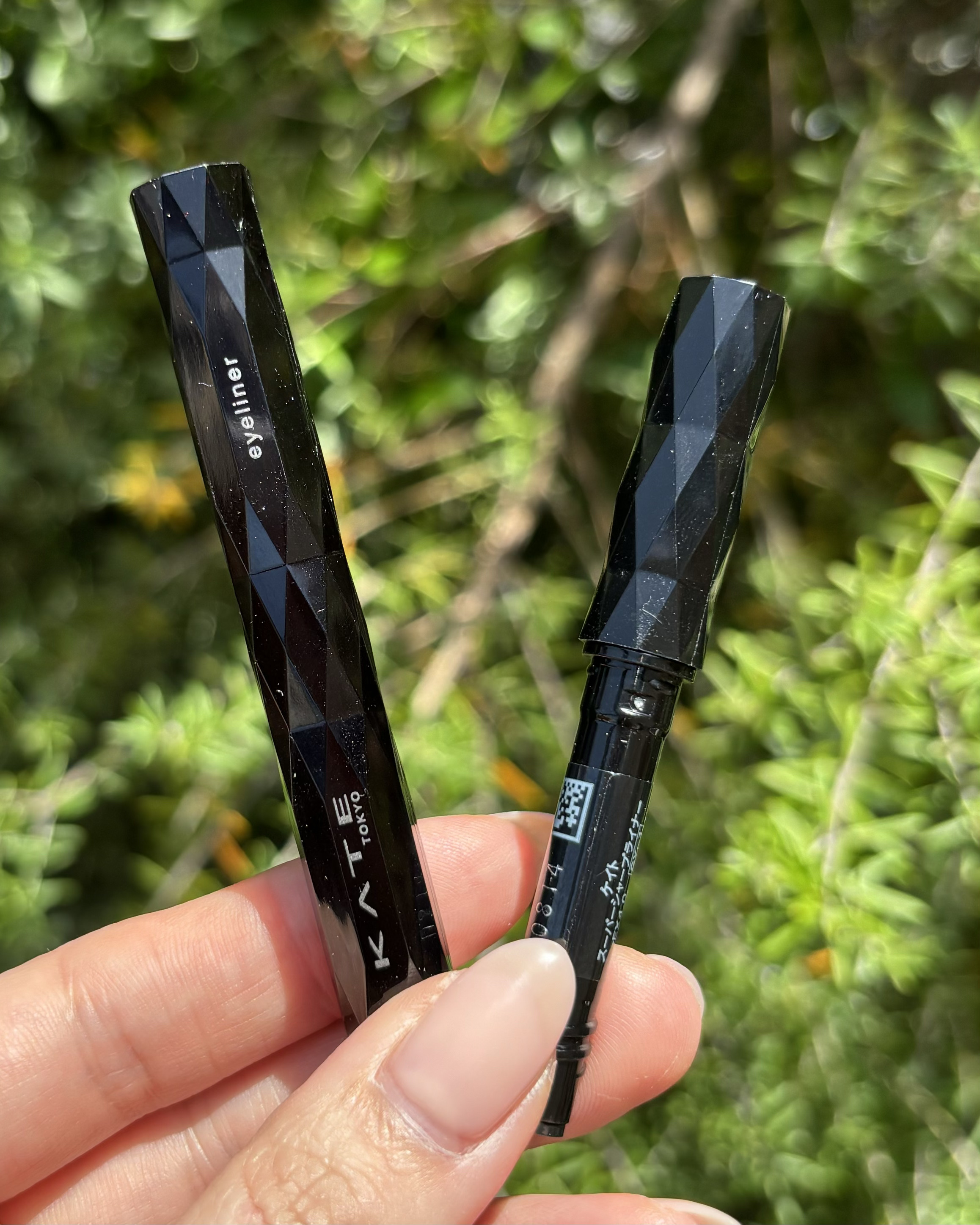 スーパーシャープライナーEX4.0 BK-1 漆黒ブラック/KATE/リキッドアイライナーを使ったクチコミ（3枚目）