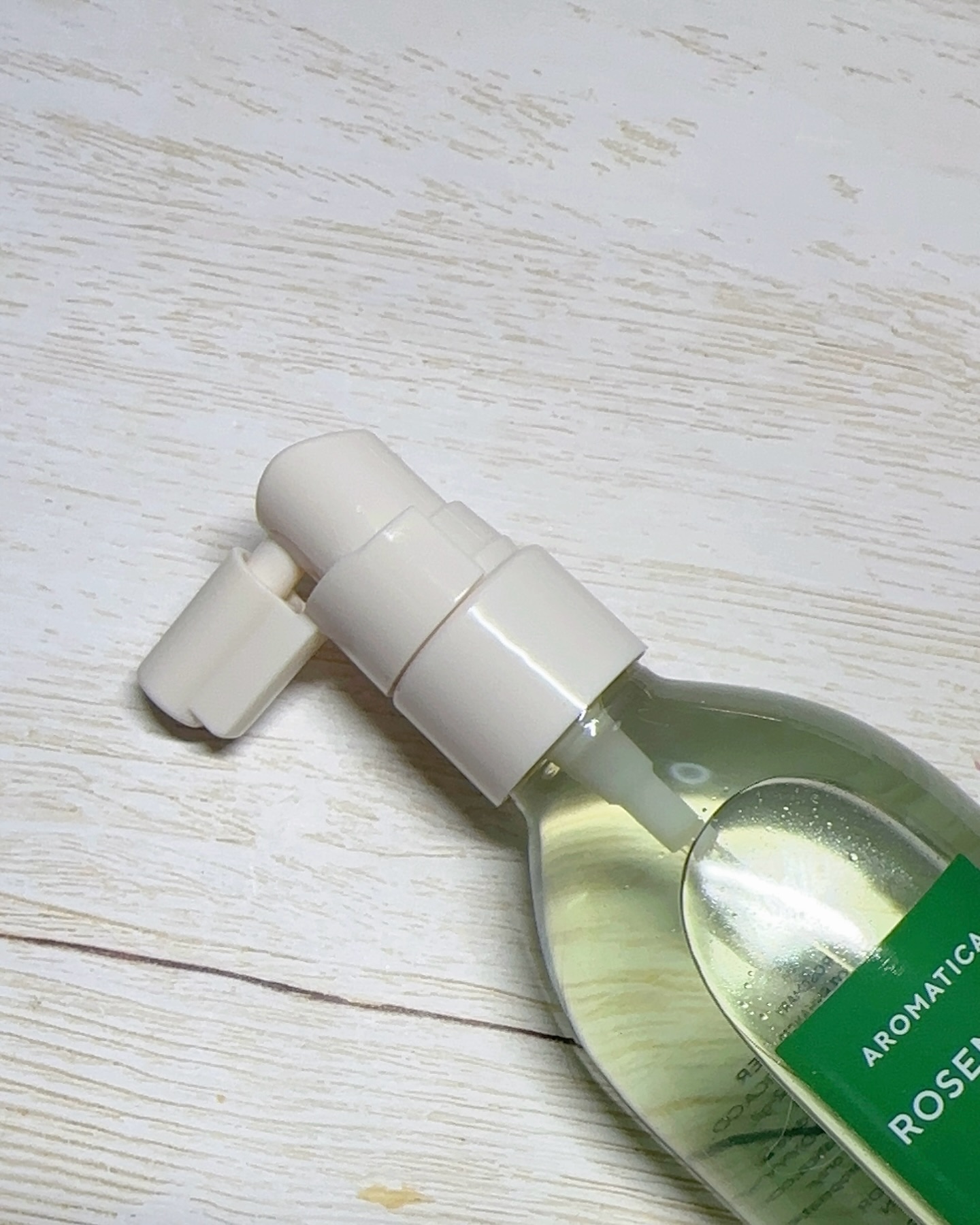 ローズマリールートエンハンサー/AROMATICA/頭皮ローションを使ったクチコミ（3枚目）