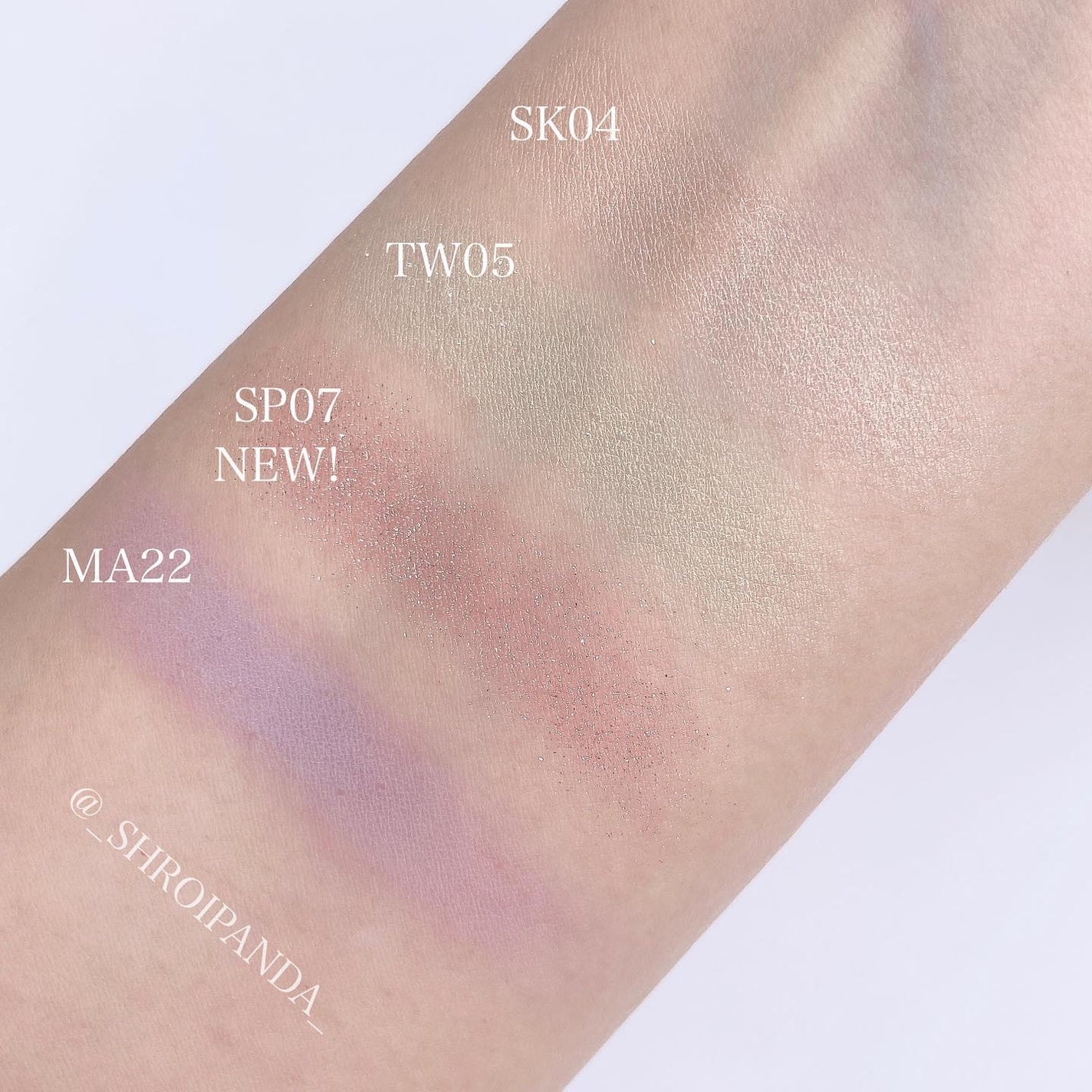 マルチカラーバリエーション トゥインクル/チャコット・コスメティクス/単色アイシャドウを使ったクチコミ(7枚目)