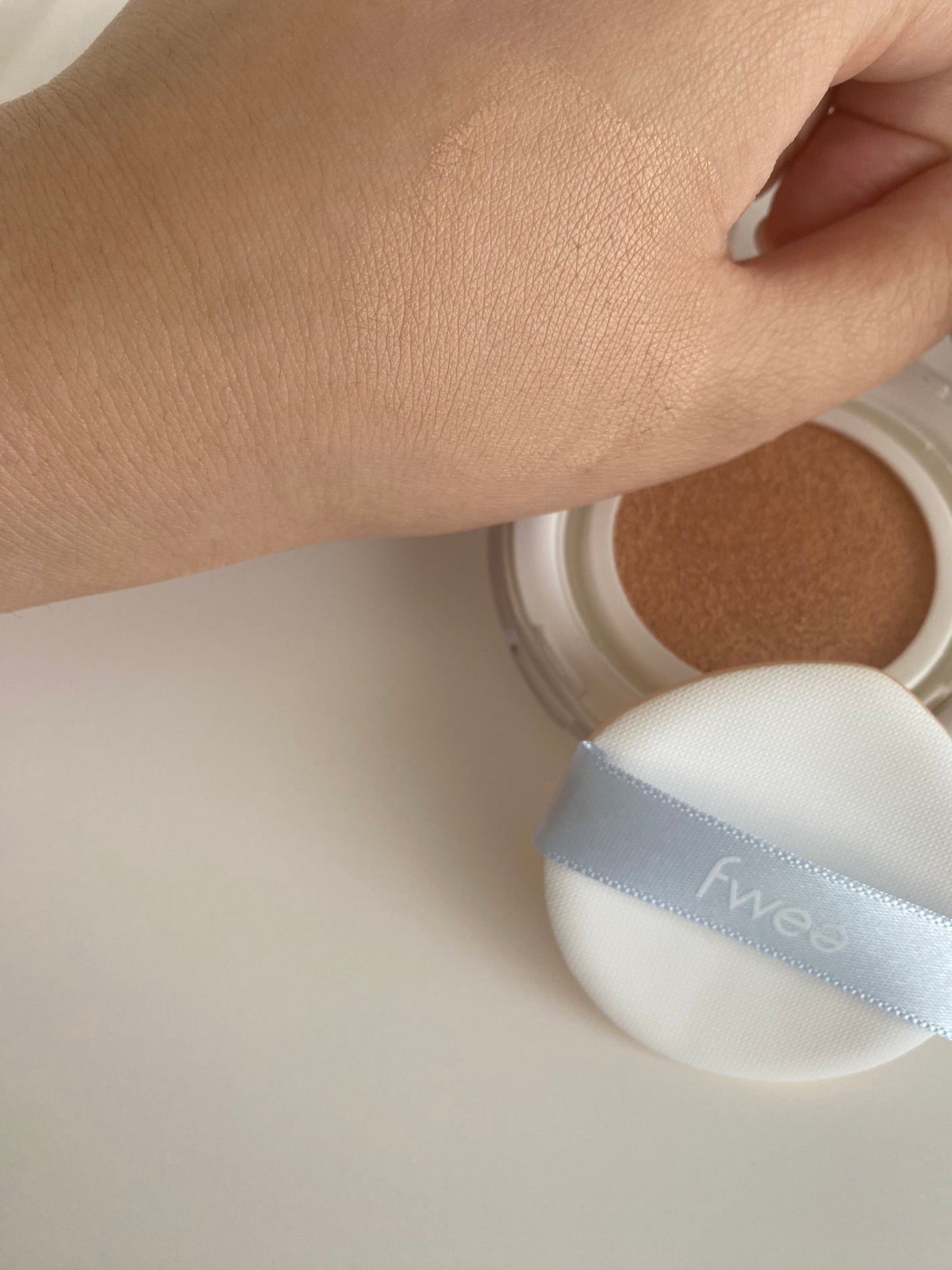 フィークッションガラス/fwee/クッションファンデーションを使ったクチコミ(3枚目)