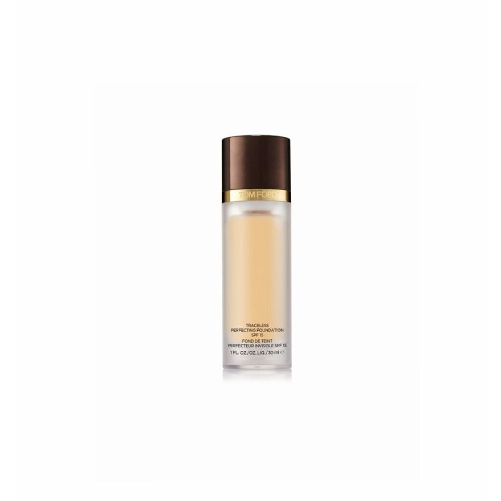 トレースレス パーフェクティング ファンデーション SPF 15 TOM FORD BEAUTY