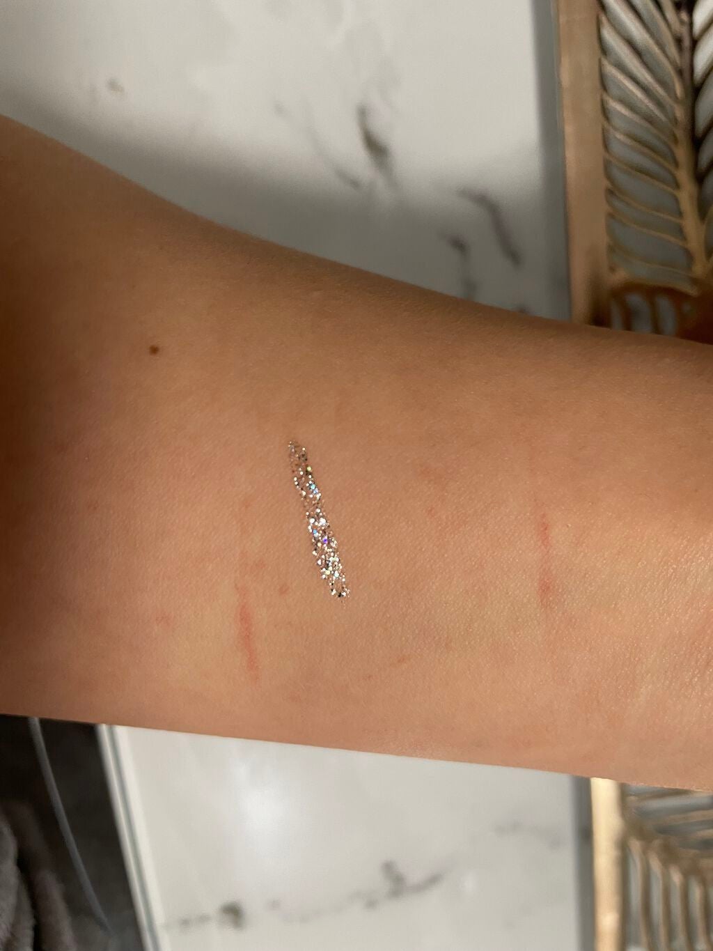 トゥインクル グリッター/innisfree/リキッドアイライナーを使ったクチコミ(3枚目)