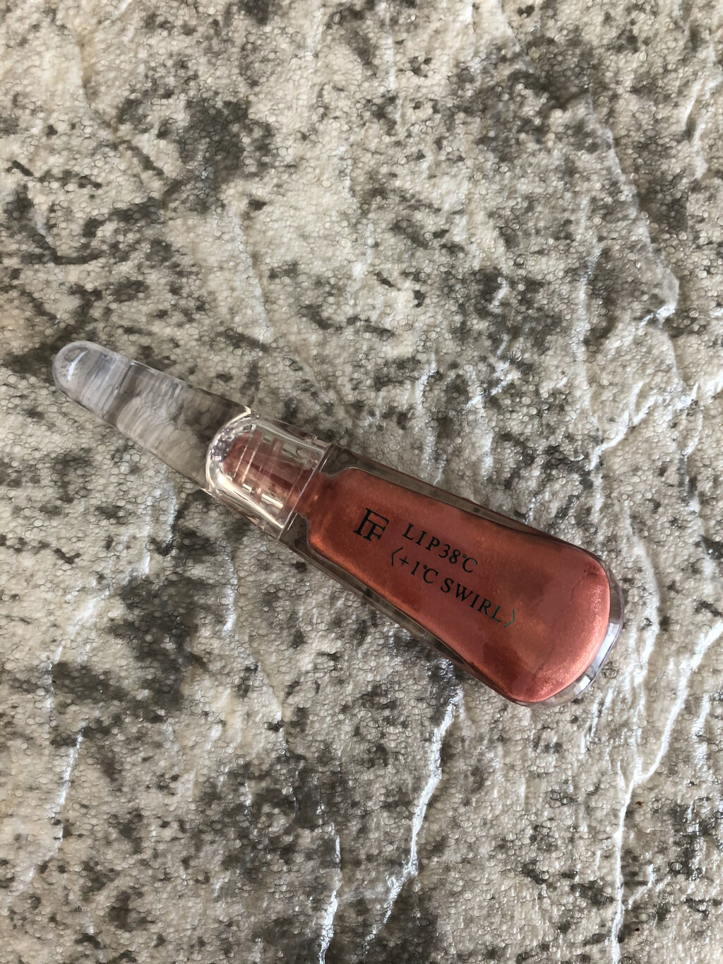 UZU BY FLOWFUSHI LIP38℃＜+1℃ SWIRL：渦＞のクチコミ「UZU BY FLOWFUSHI
LIP38℃＜+1℃ SWIRL：渦＞

フローフシLIP3.....」（1枚目）