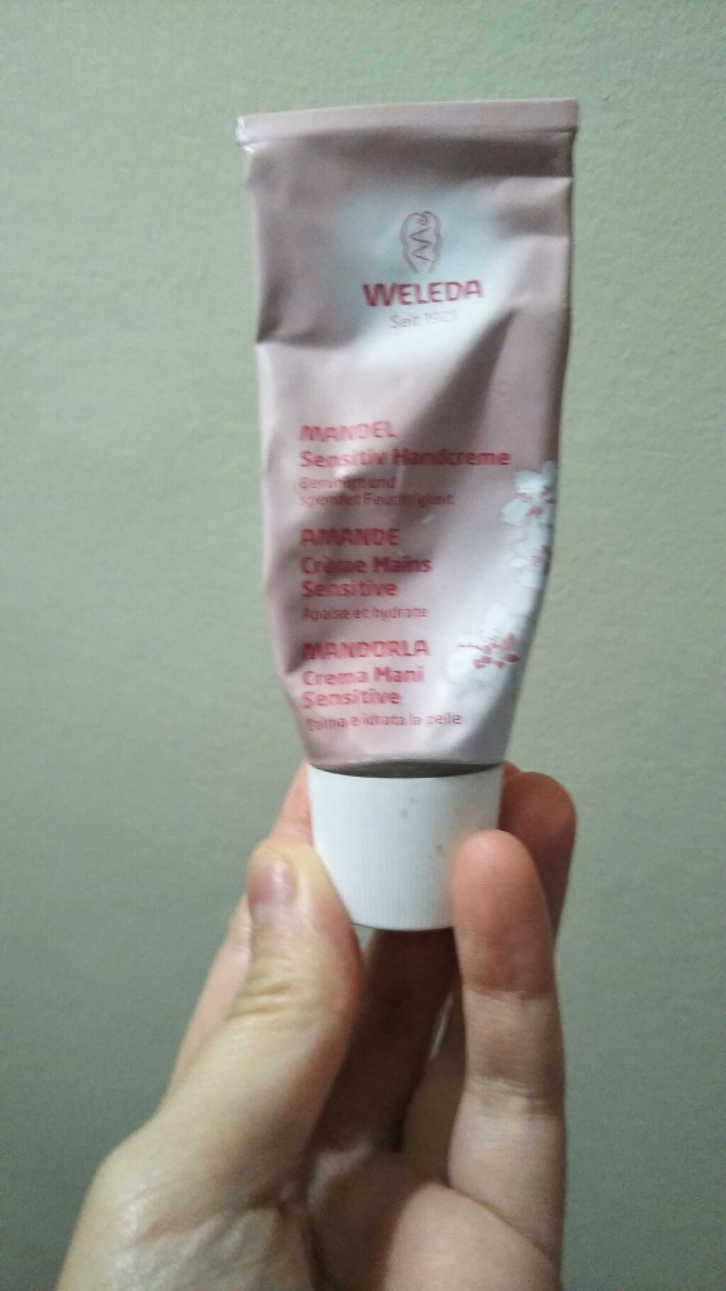 アーモンド ハンドクリーム/WELEDA/ハンドクリームを使ったクチコミ（1枚目）