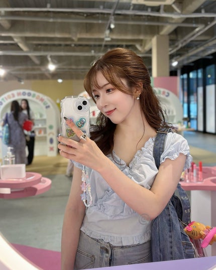 はる on LIPS 「いつも使ってるグローイーの新色どんなメイクと合わせるのがいいか..」(1枚目)