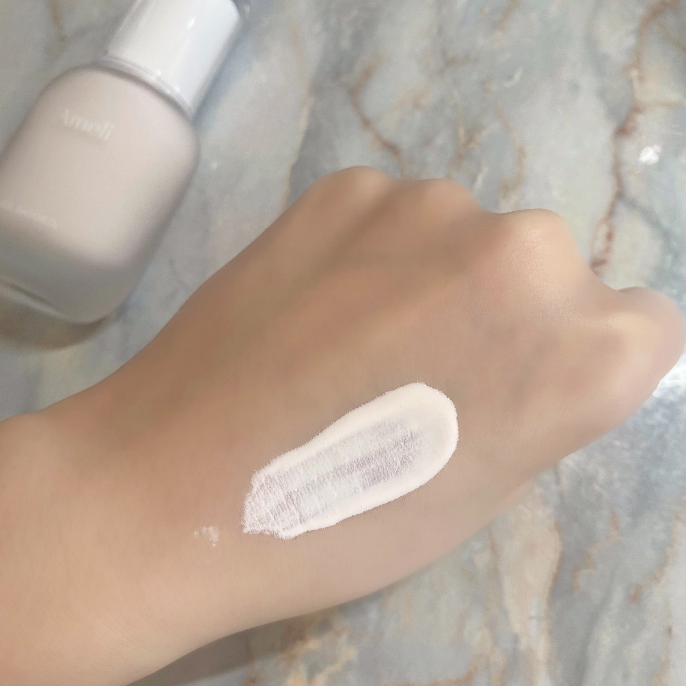 トーンアップベースデイリーファンデーション 白雪/Ameli/リキッドファンデーションを使ったクチコミ（2枚目）