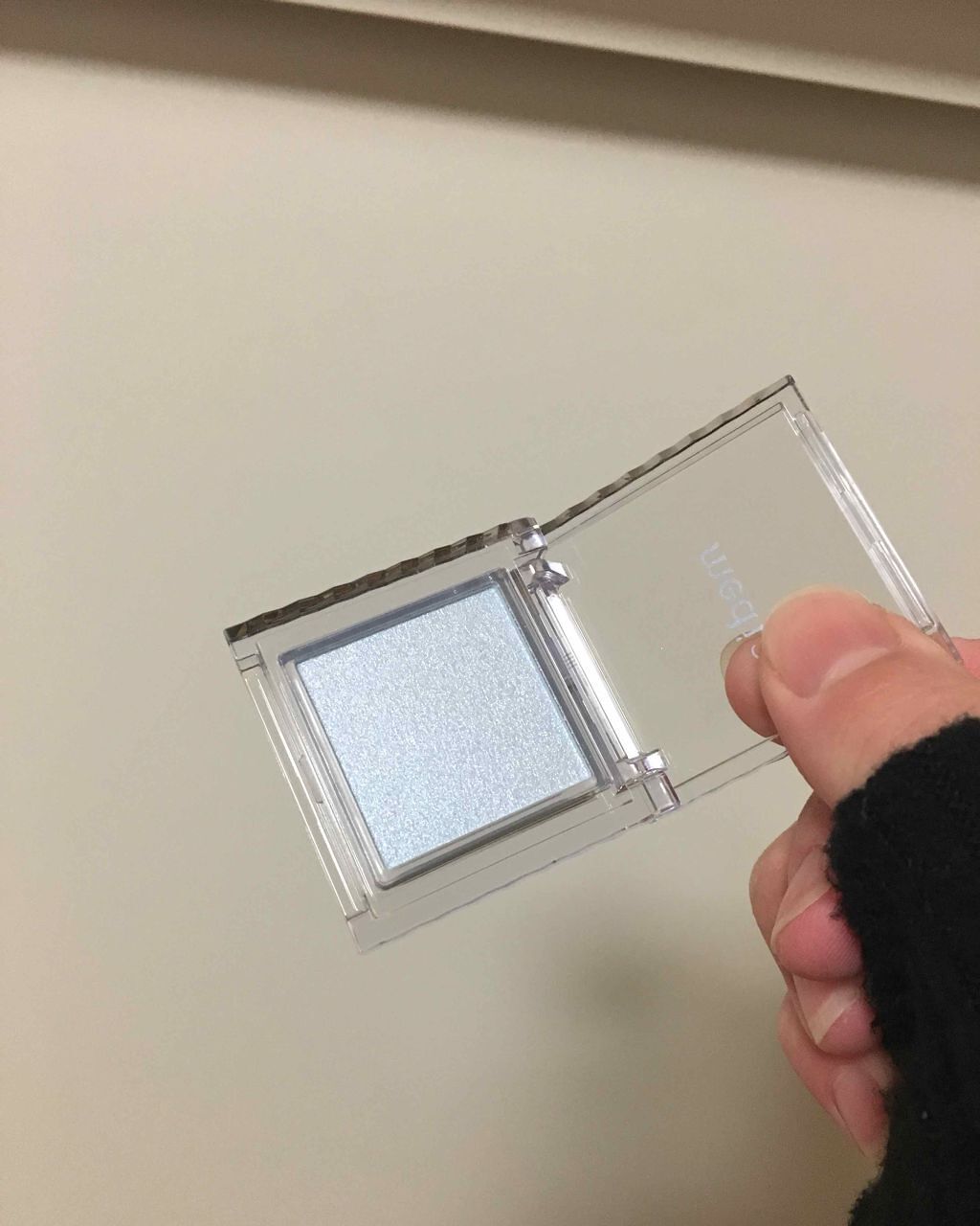 ブライトアップアイシャドウ/media/単色アイシャドウを使ったクチコミ(2枚目)
