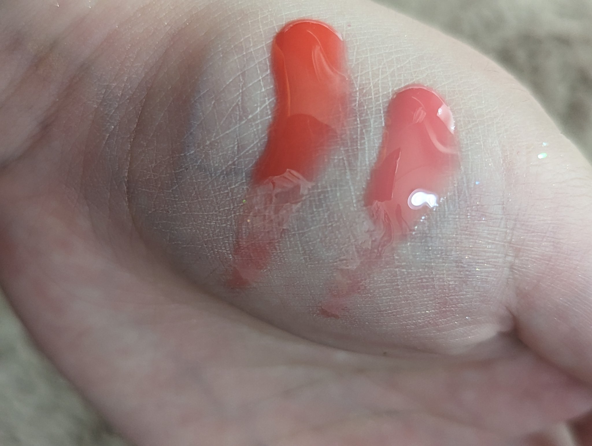 すっぴんリップエッセンス/クラブ/リップ美容液を使ったクチコミ（3枚目）