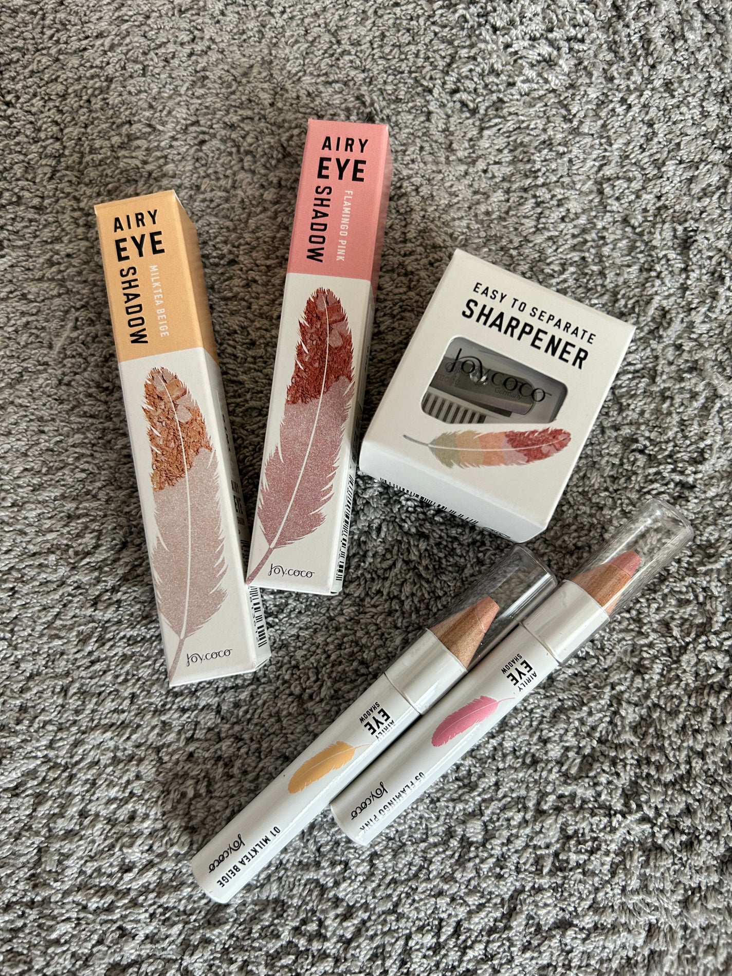 ジョイココ エアリーアイシャドウ/Joy.coco(ジョイココ)/単色アイシャドウを使ったクチコミ(1枚目)