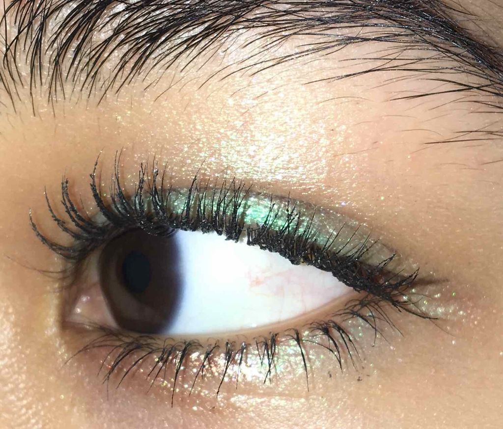 Super Shock Shadow/ColourPop/単色アイシャドウを使ったクチコミ(3枚目)