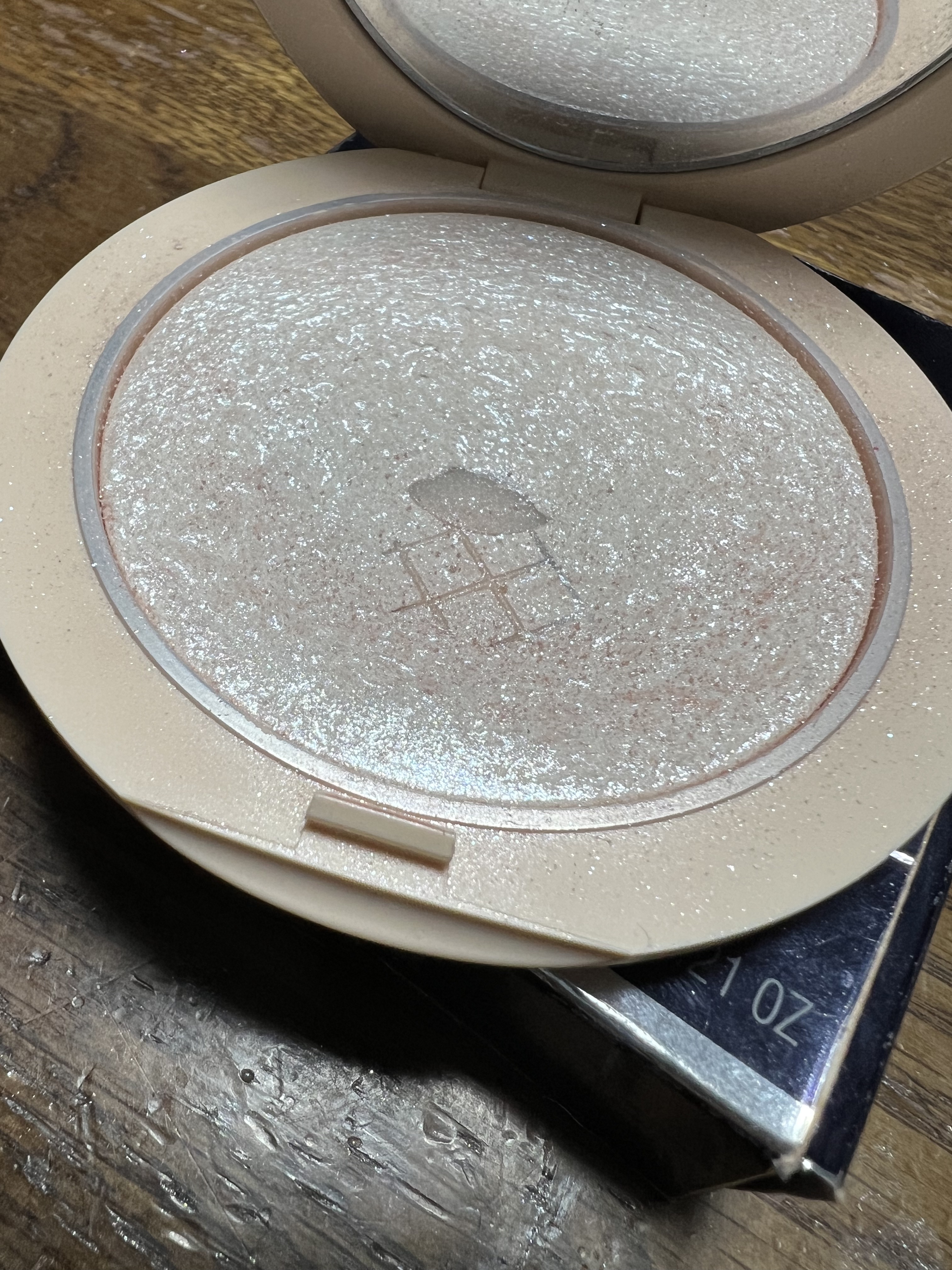 ディオールスキン フォーエヴァー クチュール ルミナイザー/Dior/プレストパウダーを使ったクチコミ（1枚目）