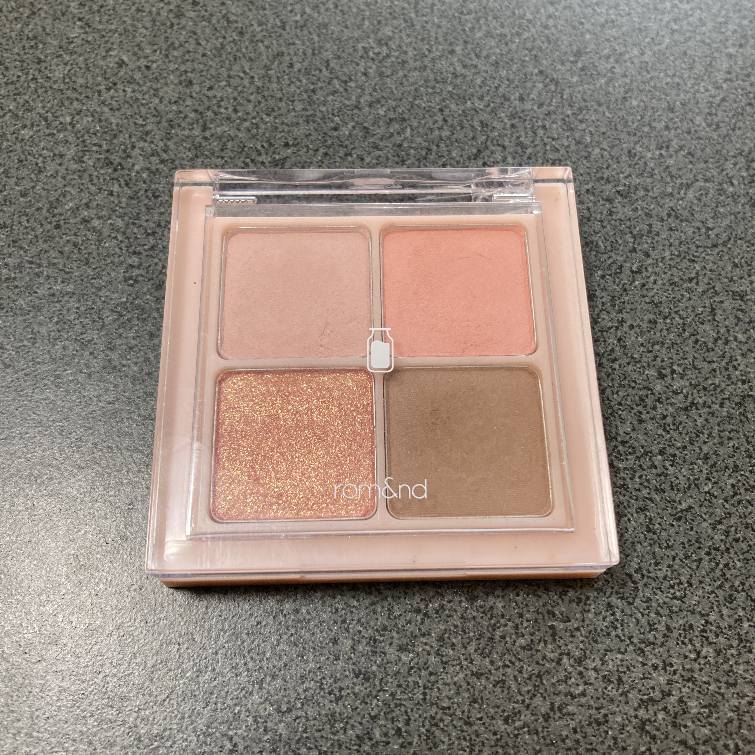 ベターザンアイズ ミルクシリーズ/rom&nd/アイシャドウパレットを使ったクチコミ（1枚目）