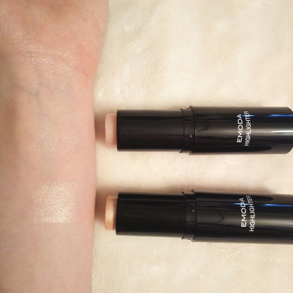 macaron on LIPS 「10月・11月もコスメの付録付き雑誌の勢いは止まりません💨💨・..」(3枚目)