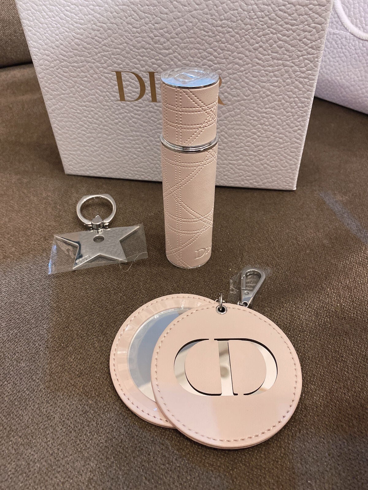 ミス ディオール ブルーミング ブーケ(オードゥトワレ)/Dior/香水(レディース)を使ったクチコミ(2枚目)