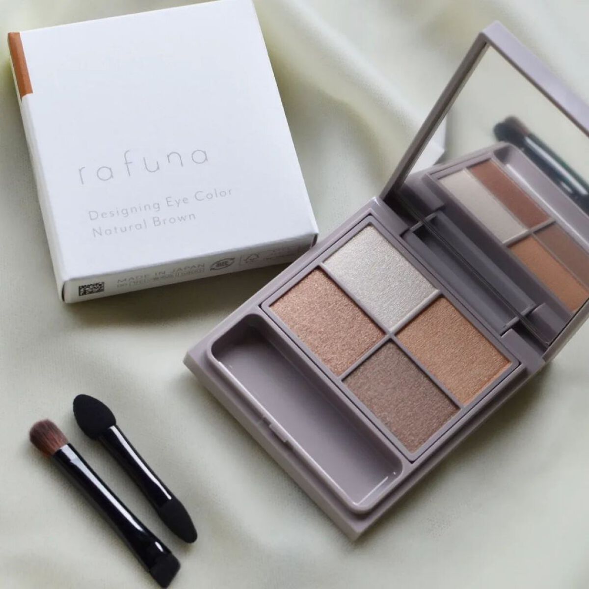 デザイニングアイカラー 01 ナチュラルブラウン/rafuna/アイシャドウパレットを使ったクチコミ（3枚目）